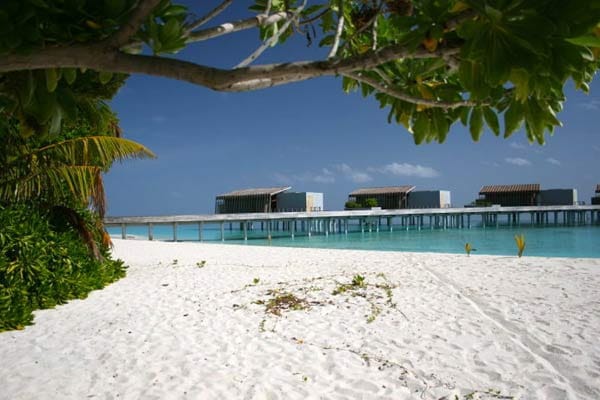 Das Park Hyatt Maldives Hadahaa im Nord Gaafu Alifu Atoll auf den Malediven.