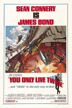 "Man lebt nur zweimal" (Originaltitel: You Only Live Twice) ist der fünfte James-Bond-Film aus der von Eon Productions Ltd. produzierten Filmreihe. Der Film basiert auf dem gleichnamigen Roman von Ian Fleming, weicht jedoch als erster Bond-Film der Reihe erheblich von der Vorlage ab. Der Film startete am 14. September 1967 in den bundesdeutschen Kinos.