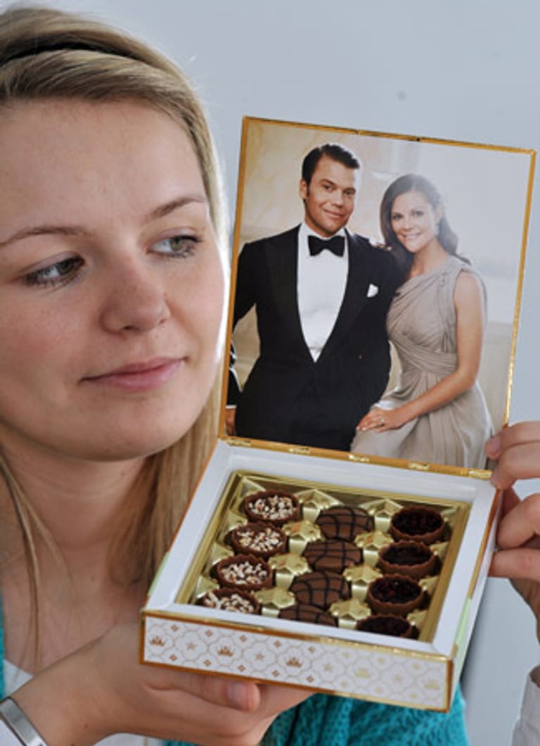Zur Hochzeit der beiden gab es eine Pralinenmischung, die eine deutsche Schokoladenfabrik extra kreierte.