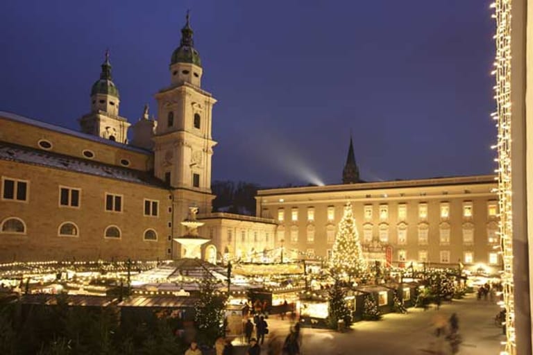Dass der Christkindlmarkt in Salzburg für Weihnachtsliebhaber ein Muss ist, hat der US-Nachrichtensender CNN bestätigt und ihn auf Platz 4 unter den Orten gewählt, die Reisende an Weihnachten besuchen sollten.