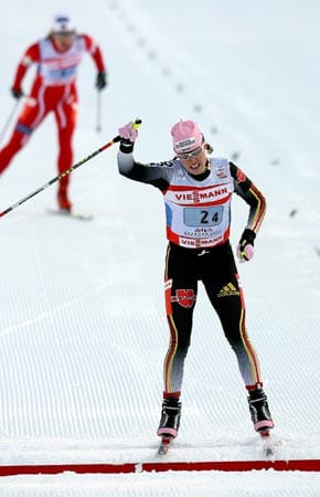Bei den Nordischen Skiweltmeisterschaften in Sapporo 2007 gewann Sachenbacher-Stehle zwei Silbermedaillen im Teamsprint und in der Staffel.
