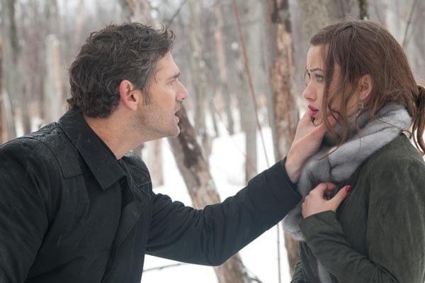 Addison (Eric Bana) und seine jüngere Schwester Liza (Olivia Wilde) befinden sich nach einem Casino-Raub auf der Flucht nach Kanada. In der winterlichen Provinz von Michigan fahren sie ihren Wagen zu Schrott.