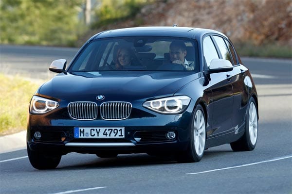 Letztendlich geht der BMW als klarer Sieger aus dem Duell hervor.
