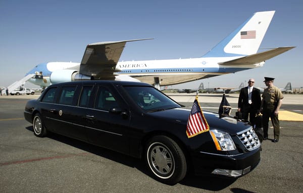 Ist Barack Obama nicht an Bord der Air Force One unterwegs, dann sitzt er vielleicht im belederten Fond seines schwer gepanzerten Cadillac.