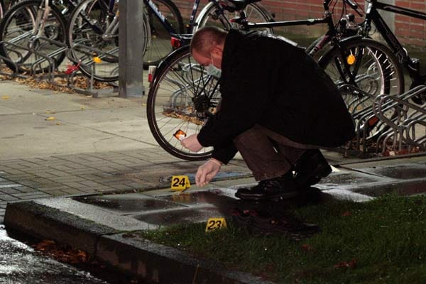 Schießerei in Hilden: In der Nacht zu Samstag hat es in Hilden bei Düsseldorf eine blutige Schießerei gegeben.