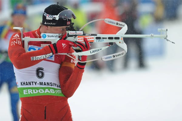 Tarjei Bö holte 2011 im Einzel und mit der Staffel Gold bei der Biathlon-WM. Im gleichen Jahr wurde er zum Sport-Newcomer des Jahres in seinem Heimatland Norwegen gewählt.