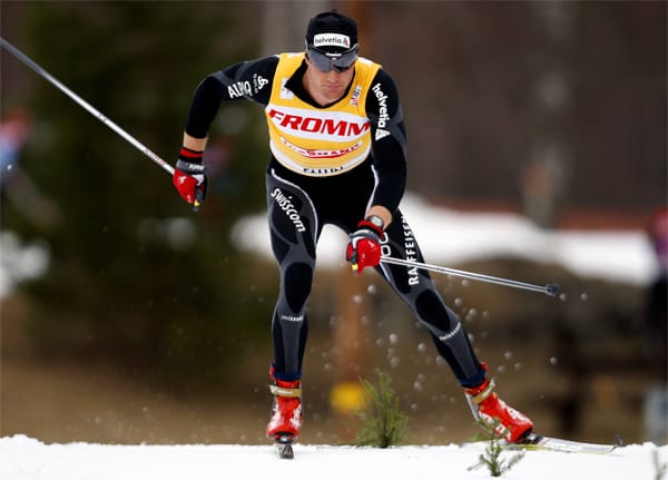 Dario Cologna gewann als erster Schweizer überhaupt den Gesamtweltcup im Langlauf. Nach dem Athlet ist ein schweizer Triebzug benannt, der in den Alpen unterwegs ist - soviel zu seiner Kondition.