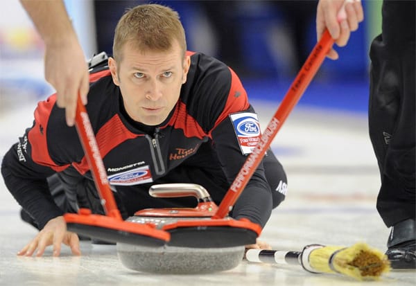 Jeff Stoughton ist der Skip des kanadischen Curling-Teams. Er führte sein Team zuletzt dreimal in Folge zum Weltmeister-Titel.