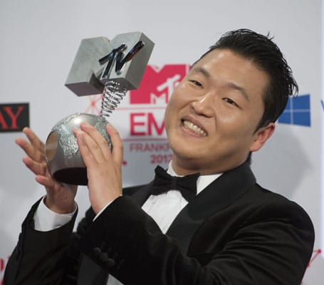 Er brachte die meiste Stimmung in die Frankfurter Festhalle: Psy. Der Südkoreaner führte seinen "Gangnam Style" auf und wurde für das beste Video geehrt.