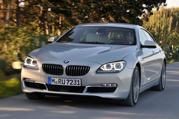 Schönheit liegt bekanntermaßen im Auge des Betrachters und ist immer eine Frage des eigenen Geschmacks. Für uns gehört das 6er Gran Coupé zu den schönsten BMWs, den es derzeit zu kaufen gibt. Machen Sie sich selbst einen Eindruck.