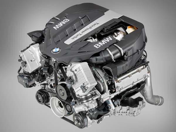 Im BMW 650i Gran Coupé wird erstmals ein neuer, 450 PS starker und noch effizienterer V8-Motor eingesetzt. Er ist auch in Verbindung mit dem Allradantrieb xDrive bestellbar. Bis das M6 Gran Coupé erscheint, ist der 650i das Topmodell der Baureihe.
