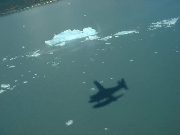Und genau mit diesen Flugzeugen, sollten Besucher Alaskas eine Tour...