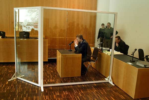 Fall Vanessa: Für die grausige Tat wird der Mann zu einer Jugendstrafe von zehn Jahren verurteilt. Fall Vanessa: Für die grausige Tat wird der Mann zu einer Jugendstrafe von zehn Jahren verurteilt.