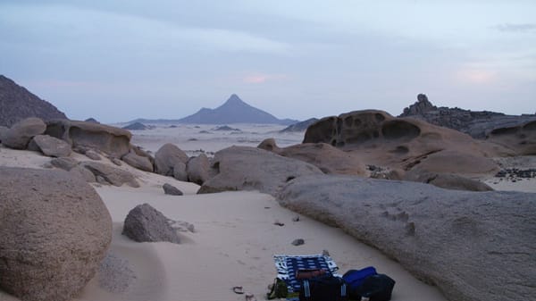 Schlafplatz von Désirée von Trotha am Berg Tiska (Algerien).