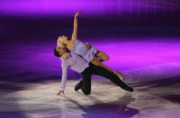 Seit zehn Jahren sind die deutschen Eiskunstläufer Robin Szolkowy und Aljona Savchenko auf dem Eis unterwegs. In ihrer Karriere wurden sie vier Mal Paarlauf-Weltmeister.