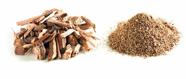 Beim Räuchern (Smoken) können Chips, Späne oder Mehle verschiedener Holzarten verwendet werden.