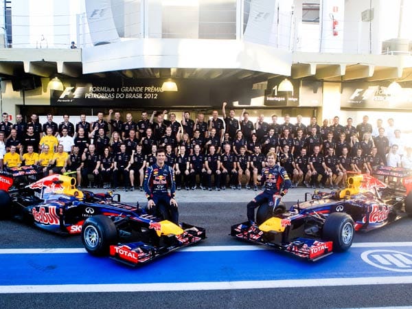 Das ist das beste Team der Formel-1-Saison 2013. Red Bull sicherte sich im vorletzten Rennen den Konstrukteurstitel.