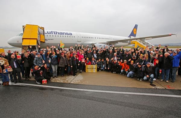 Aus Deutschland kommt ein Sonderflieger, bei dem auch der Vettel-Fanklub aus Heppenheim an Bord ist.