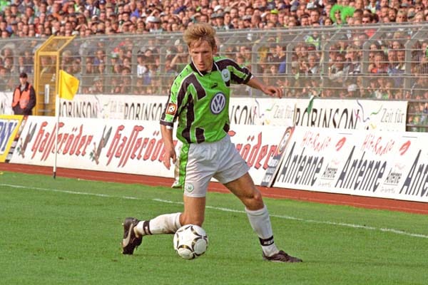Detlev Dammeier kam 1992 nach Wolfsburg und blieb dem Verein bis zum Jahr 2000 treu. In dieser Zeit kam er auf 226 Liga-Einsätze.