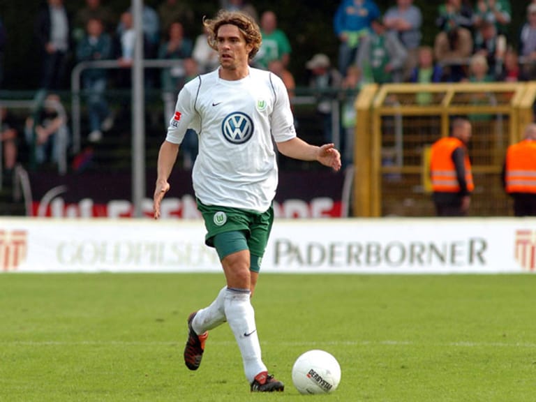 Patrick Weiser trug von 1999 bis 2005 das "Wölfe"-Trikot. Dabei kam der Defensiv-Spezialist auf 159 Bundesliga-Einsätze, in denen er ein Tor erzielte.