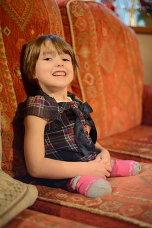 Wegen einer angeborenen schweren Missbildung fehlen der fünfjährigen Rosie Teile ihrer Wirbelsäule - eine große Gefahr für ihre inneren Organe.