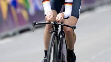 Judith Arndt gehört auch 2012 noch zu den stärksten Radrennfahrerinnen der Welt. Die 36-Jährige krönt ihre erfolgreiche Karriere in diesem Jahr mit Olympia-Silber im Einzelzeitfahren und mit dem vierten Weltmeistertitel. Anschließend beendet sie ihre Laufbahn.