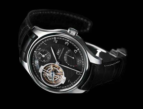 Außerdem setzt IWC mit der jüngst vorgestellten "Sidérale Scafusia" in Sachen Komplexität noch einen drauf: Sie ist die komplizierteste Armbanduhr, die je in Schaffhausen konstruiert und gebaut wurde.