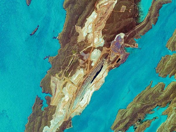 Eisenerz-Tagebau Insel Koolan, Australien.