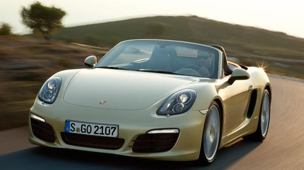 Der Boxster S ist garantiert kein "Frauenauto" – ambitionierte Pilotinnen sind natürlich hinterm Lenkrad dennoch herzlich Willkommen.