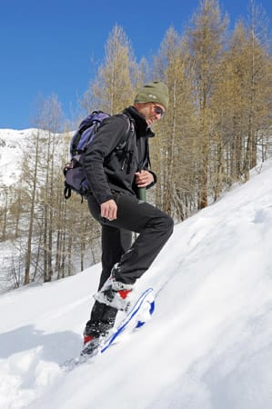 Nationalpark-Ranger Konrad Mariacher beim Schneeschuhwandern im Großen Fleißtal.
