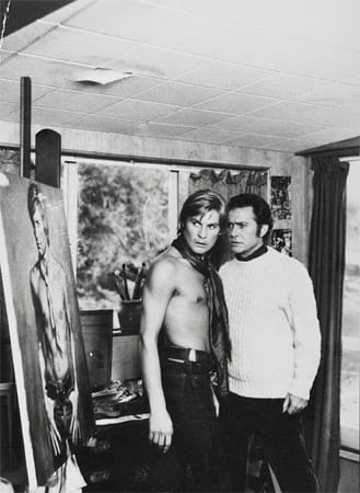 Helmut Berger und Richard Todd in einer Szene des Filmes "Dorian Gray" (1970).