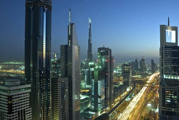 Die Skyline Dubais wächst unaufhörlich und es sind noch einige weitere Mega-Projekte geplant, wie beispielsweise das größte Einkaufszentrum der Welt, die "Mohammed-Bin-Raschid-City".