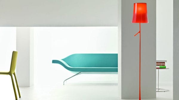 Die Stehlampe Birdie des italienischen Herstellers Foscarini.