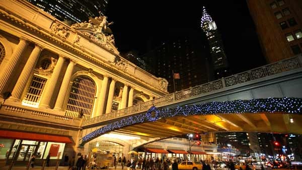 In diesem Jahr feiert einer der schönsten und bekanntesten Bahnhöfe der Welt seinen hundertsten Geburtstag: die Grand Central Station in New York.