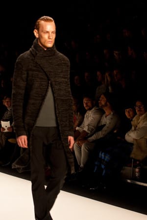 Am ersten Tag der Fashion Week zeigte der Schweizer Jungdesigner Marc Stone erstmals seine Männer-Kollektion in Berlin.