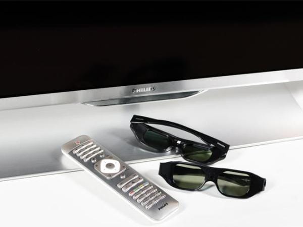 Im Lieferumfang des Philips 46PFL9707S sind zwei 3D-Brillen enthalten.