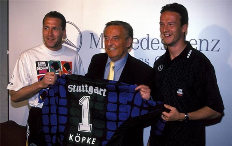 Und nochmal der VfB: 1996 glaubt Stuttgarts damaliger Boss Gerhard Mayer-Vorfelder, in Andreas Köpke einen adäquaten Nachfolger für Eike Immel gefunden zu haben. Doch dann gibt der Nationalkeeper seinen Wechsel zum FC Barcelona bekannt. Barca allerdings lässt den Deal platzen, Köpke geht ablösefrei nach Marseille.