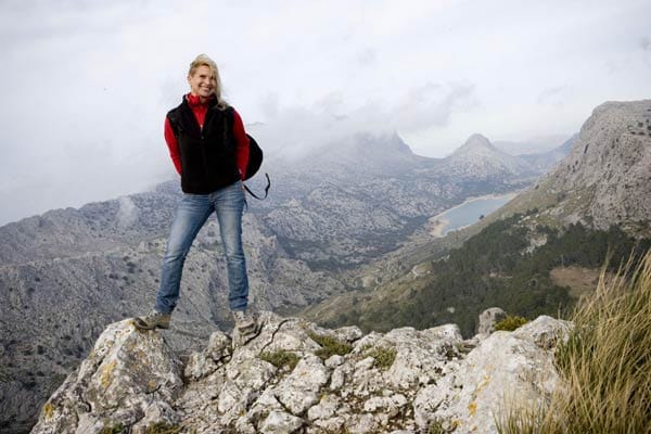 Wanderprinzessin Astrid zu Stolberg-Wernigerode auf dem Berg L'Ofre/Mallorca.