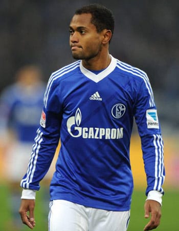 Mit dem Brasilianer Raffael von Dynamo Kiew versucht Schalke, den verletzten Afellay zu ersetzen. Der Mittelfeldspieler ist bis zum Saisonende ausgeliehen.
