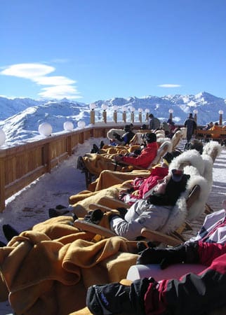 Die Kristallhütte bietet ein edles Ambiente auf 2147m Höhe mit tollem Bergpanorama.