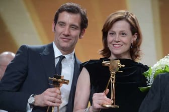 Große Starparade bei der Goldenen Kamera 2013: Sigourney Weaver und Clive Owen wurden als beste internationale Schauspieler ausgezeichnet.