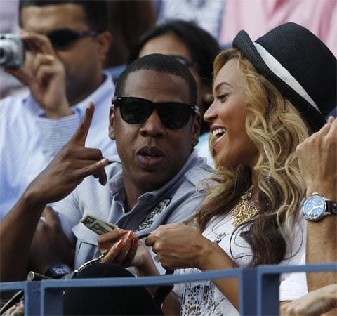 Am 07. Januar 2012 wurden die R&B-Stars Beyoncé und Jay-Z zum ersten mal Eltern: Ihre gemeinsame Tochter Blue Ivy erblickte das Licht der Welt.