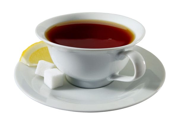 Und zu trinken gibt es natürlich schwarzen Tee. Aber selbst in England wird heutzutage immer häufiger auch Kaffee gereicht. Enjoy your meal!