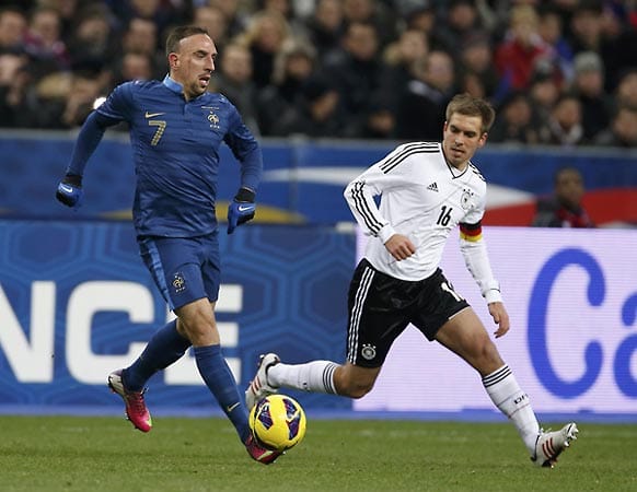 In der Partie treffen auch die Bayer-Stars Franck Ribéry (li.) und Philipp Lahm aufeinander.