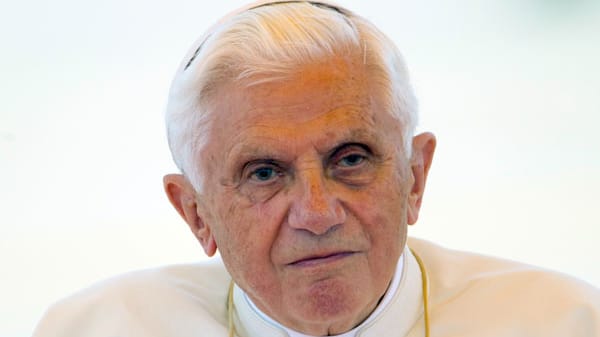 Papst Benedikt XVI. tritt zurück