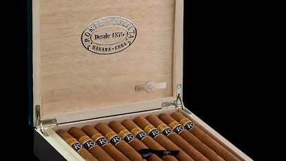 Die neue in der Familie der Habanos: Die Churchill Reserva mit einer Länge von 178 Millimetern und einem Ringmaß von 47, besteht aus speziell ausgewählten und mindestens drei Jahre reifegelagerten Tabaken der Ernte des Jahres 2008.