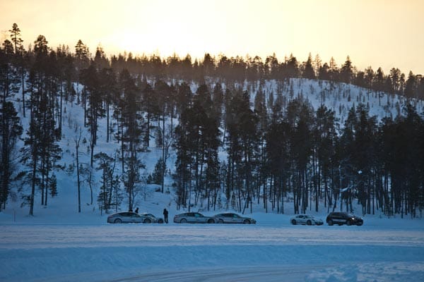 Die Dunkelheit bricht im nördlichen Finnland bereits nach dem Mittag an. Wenn schon keine Polarlichter zu sehen waren, dann wenigstens schöne Sonnenuntergänge.