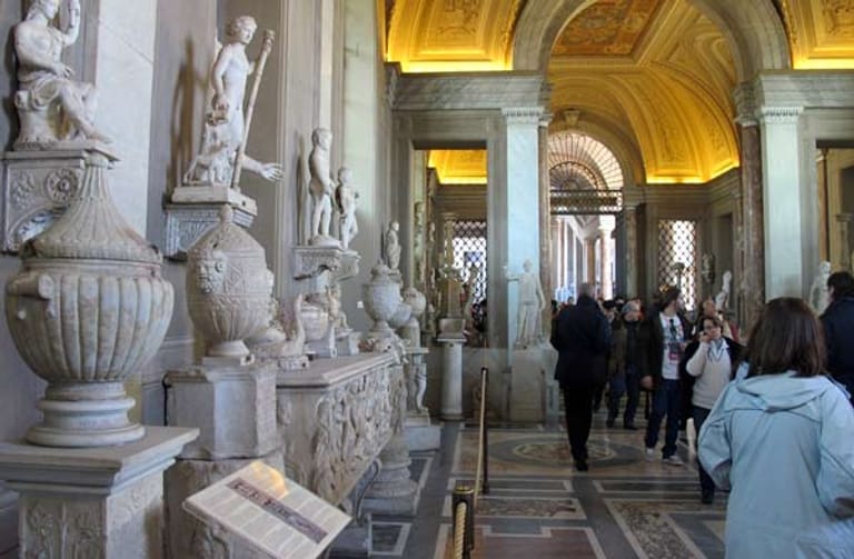 Eine der größten Kunstsammlungen der Welt: Über 50.000 Objekte können Besucher in den Vatikanischen Museen besichtigen.