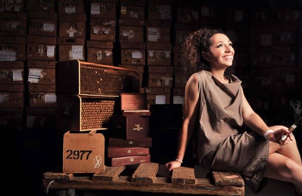 Die Gran Dame der Zigarrenwelt, Maria-Pia Selva, besser bekannt unter dem Namen Maya Selva, ist eine mehrheitlich in Paris lebende Produzentin mehrerer Zigarrenmarken. 1995 gründete sie ihre eigene Firma Flor de Selva. Letztes Jahr stellte sie die "Grand Cuvee Maduro 2012" im Robusto-Format vor.