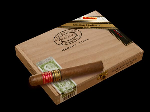 Ein weiteres Format der Edición Limitada 2012 ist die Partagás Serie C No.3. Mit der Serie C No.3 legte Habanos S.A. für kurze Zeit ein weiteres Format dieser legendären Serie wieder auf. Bezeichnend für die Partagás Serie C No.3 ist ein charakteristischer, intensiver und komplexer Geschmack bei ausgeprägter Stärke.